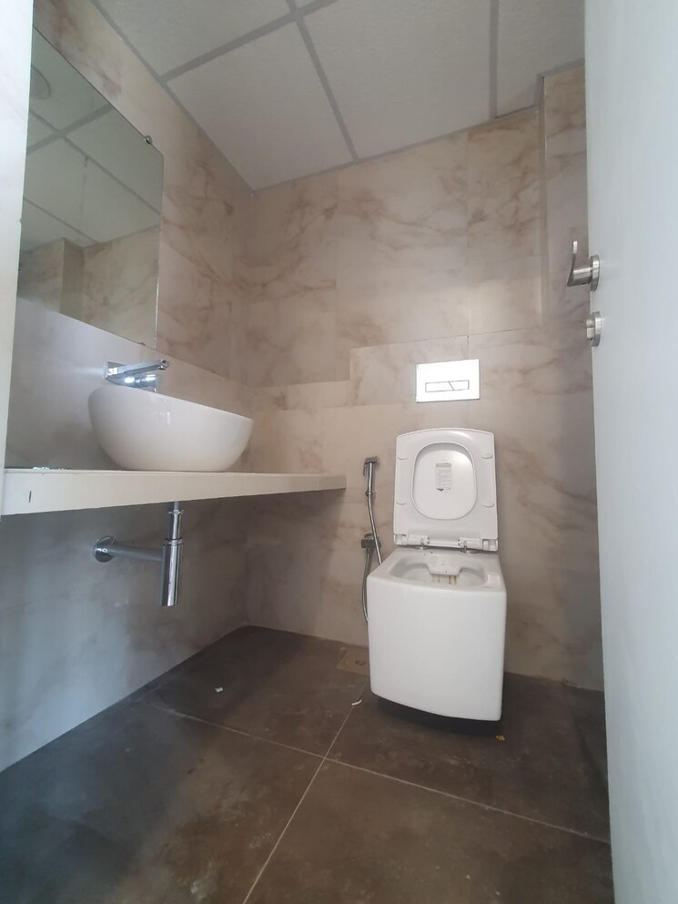 Bathroom, kanakia-silicon-valley 4 Bedroom 1350 Sq.Ft. Apartment In Powai Mumbai 7867596