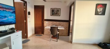 Room in 1 BHK Apartment at One Hiranandani Park, Ghodbunder Road – for Sale