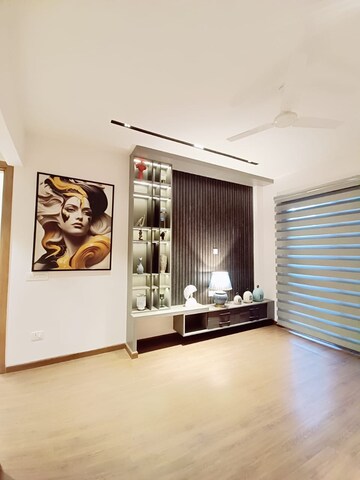 Room in 4 BHK Builder Floor at Ansal Sushant Lok I, Sector 43 – for Sale