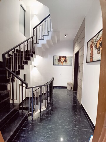 Staircase in 4 BHK Builder Floor at Ansal Sushant Lok I, Sector 43 – for Sale
