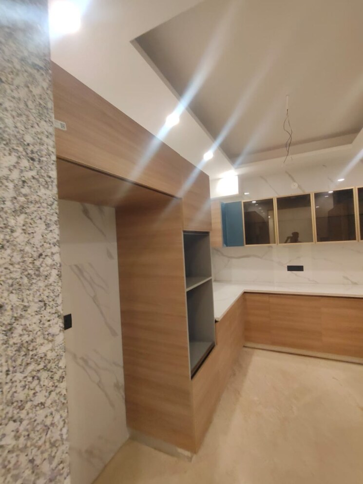 Kitchen, ansal-sushant-lok-i 3 Bedroom 280 Sq.Yd. Builder Floor In Sector 43 Gurgaon 7867899