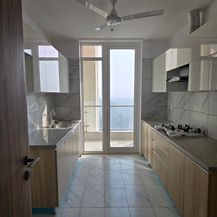 Kitchen, ireo-the-corridors 3 Bedroom 1852 Sq.Ft. Apartment In Ramgarh Dhani Gurgaon 7867941