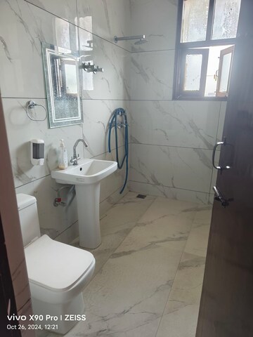 Bathroom in 3 BHK Builder Floor at High Ground – for Sale