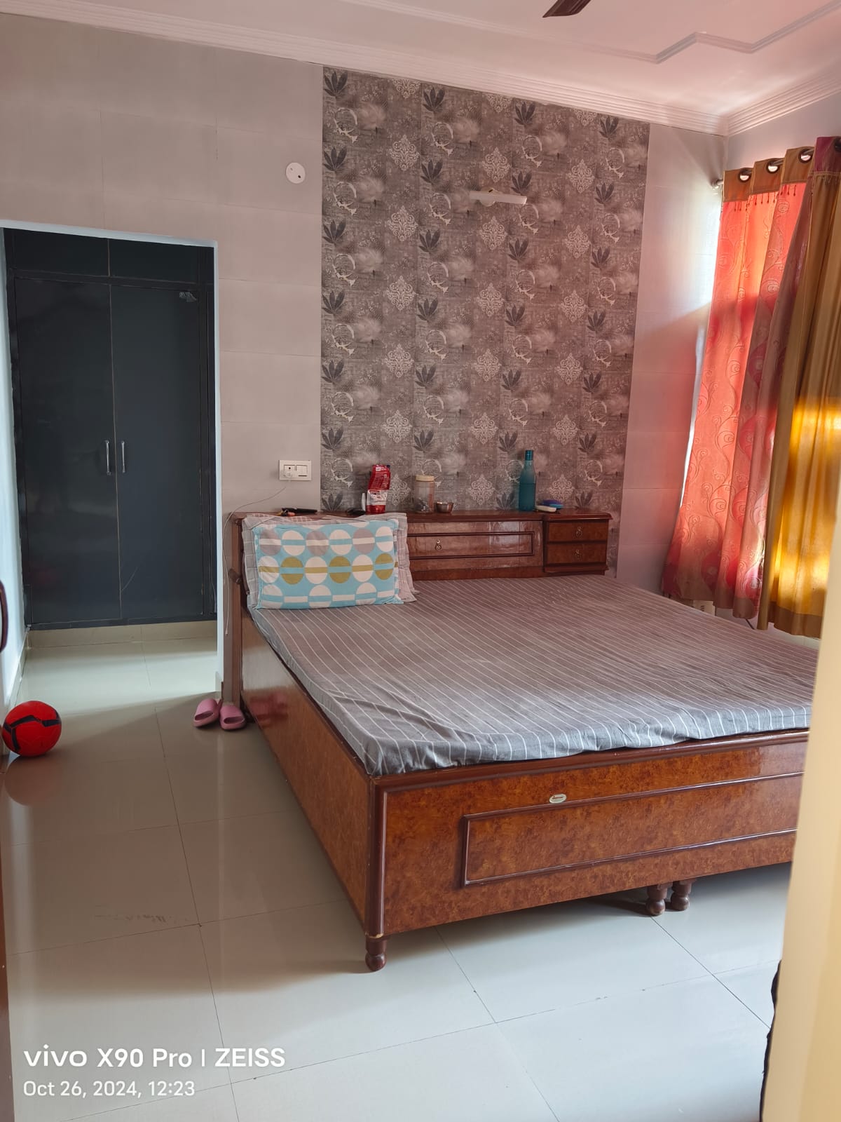 3 BHK + Pooja Room,Study Room Builder Floor For Sale in Vardhman Estate 