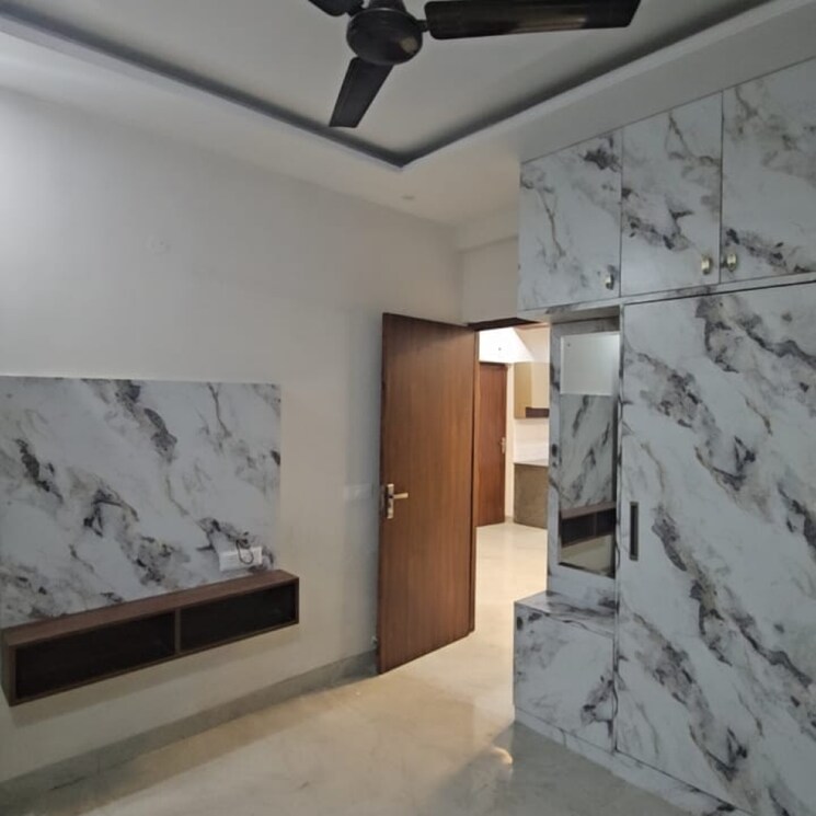 Room, peer mucchalla 3 Bedroom 1290 Sq.Ft. Apartment In Peer Mucchalla Zirakpur 7868047