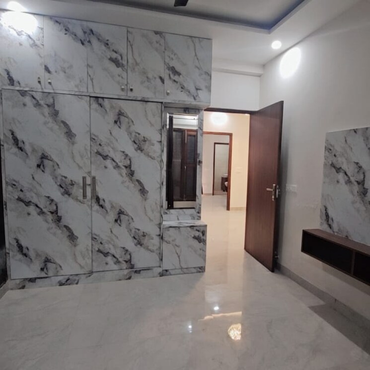 Room, peer mucchalla 3 Bedroom 1290 Sq.Ft. Apartment In Peer Mucchalla Zirakpur 7868047