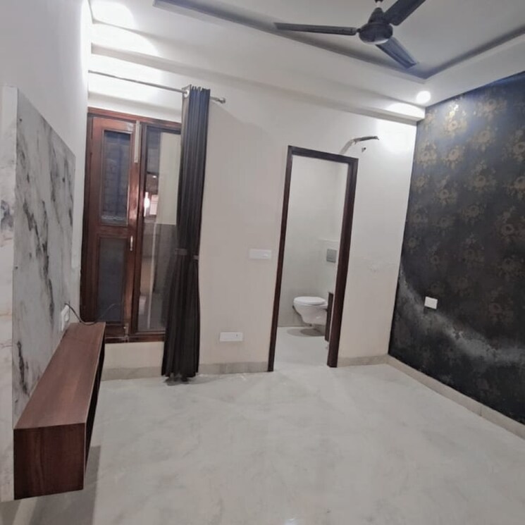 Room, peer mucchalla 3 Bedroom 1290 Sq.Ft. Apartment In Peer Mucchalla Zirakpur 7868047