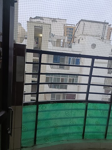 Master Bedroom in 2 BHK Builder Floor at Rajendra Nagar Sector 2 – for Rent