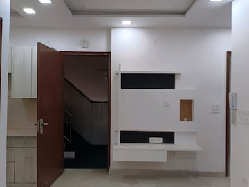 1 RK Builder Floor For Rent in Avantika Delhi  7868078