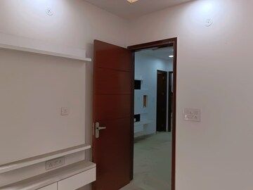 Room in 2 BHK Builder Floor at Rohini Sector 6 – for Sale