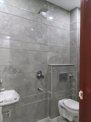 Bathroom in 2 BHK Builder Floor at Rohini Sector 6 – for Sale