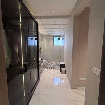 Building Lobby in 3.5 BHK Apartment at Patiala Road – for Sale