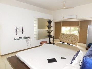 Master Bedroom in 3 BHK Apartment at Atharva Shagun, Vile Parle West – for Sale