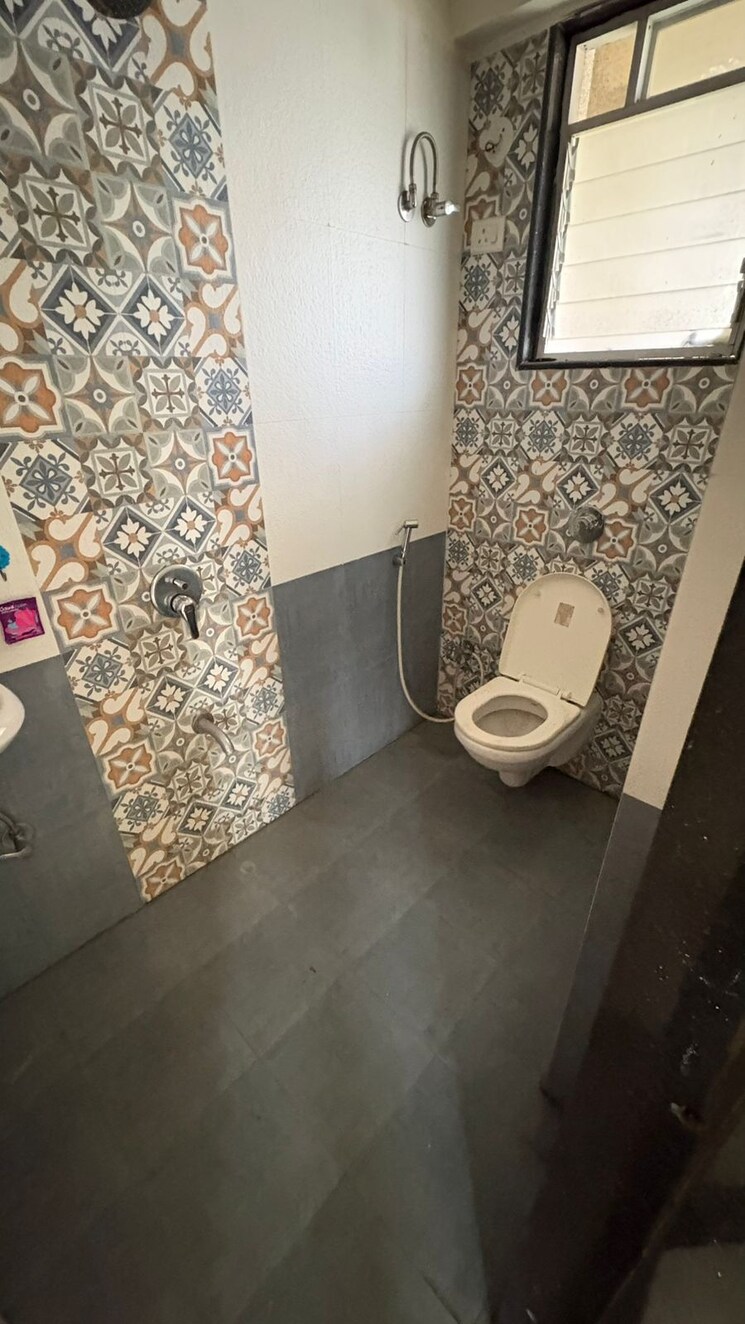 Attached Bathroom, raunak-park-view 1 Bedroom 420 Sq.Ft. Apartment In Ghodbunder Road Thane 7868377