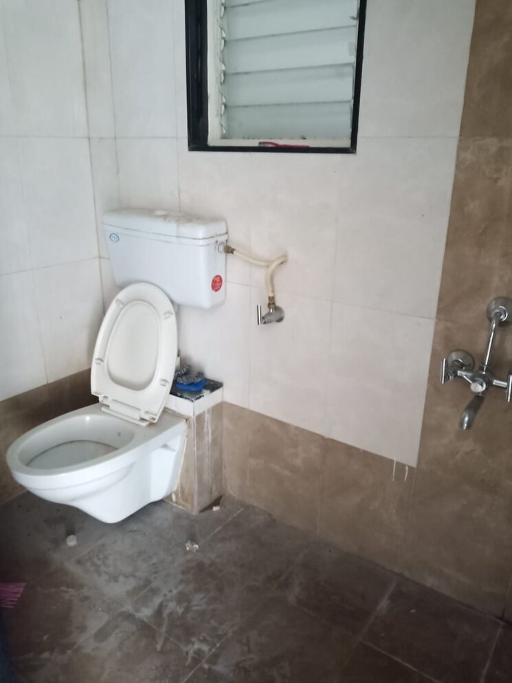 Bathroom, paranjape-schemes-madhukosh 3 Bedroom 1362 Sq.Ft. Apartment In Dhayari Pune 7857511