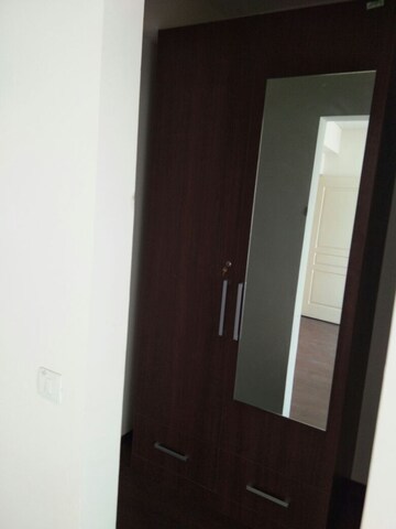 Building Lobby in 4 BHK Apartment at DLF Park Place, Sector 54 – for Sale