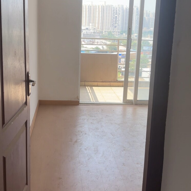 Room, ild-grand 3 Bedroom 1820 Sq.Ft. Apartment In Basai Enclave 1 Gurgaon 7868458