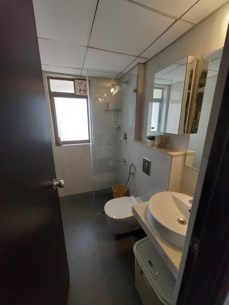 Bathroom, mahindra-lifespaces-vicino-a1-a2 2 Bedroom 667 Sq.Ft. Apartment In Andheri East Mumbai 7868511