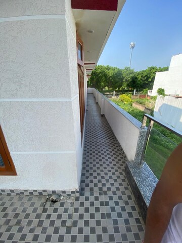 Balcony in 4 BHK Builder Floor at Ansal Sushant Golf city, Sushant Golf City – for Rent
