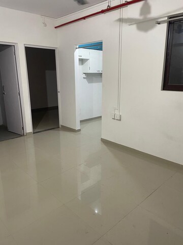Room in 1 BHK Apartment at Dosti Vihar, Samata Nagar – for Sale