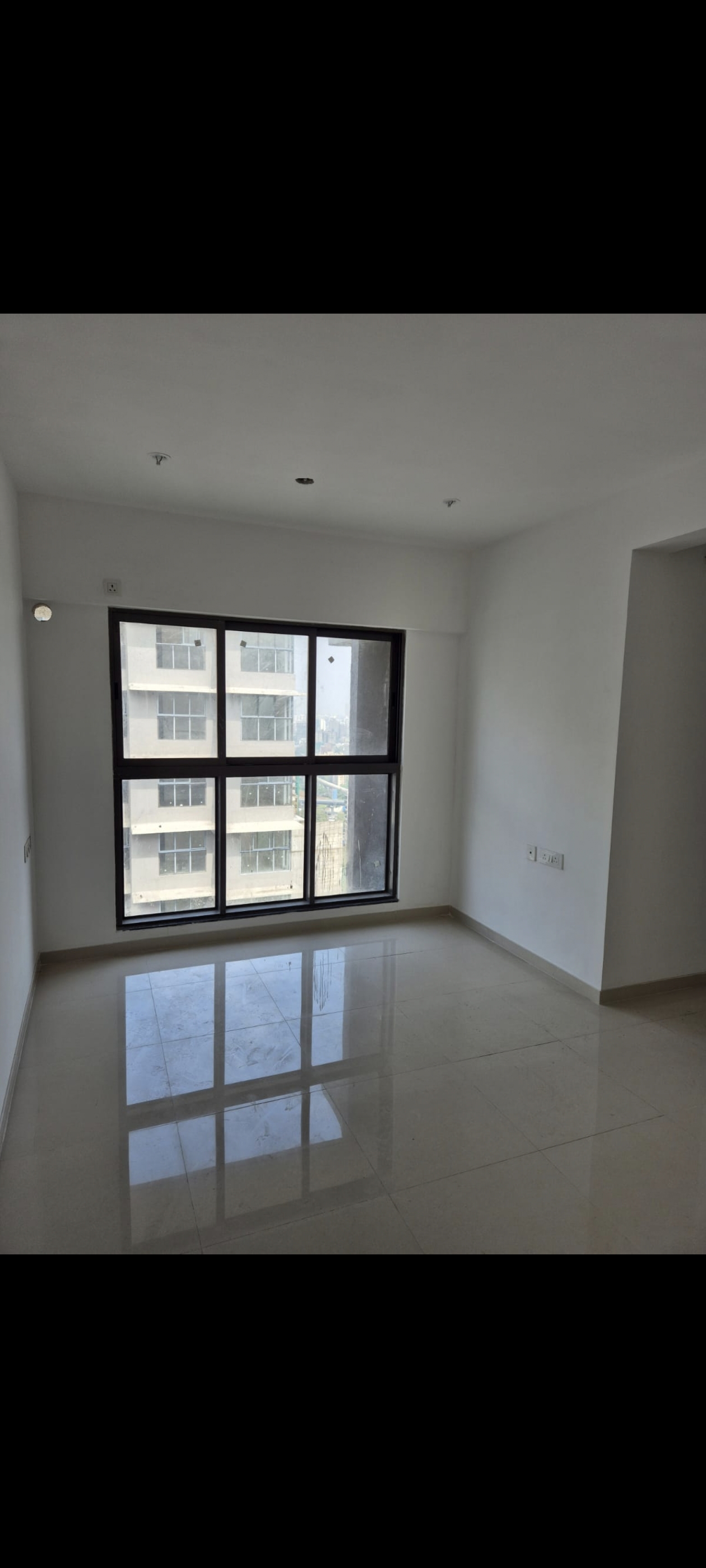 2 BHK Apartment For Rent in UK Iridium Kandivali East Mumbai  7868634