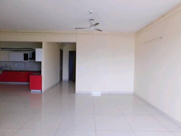 Room in 4 BHK Apartment at Saya Gold Avenue, Vaibhav Khand – for Sale