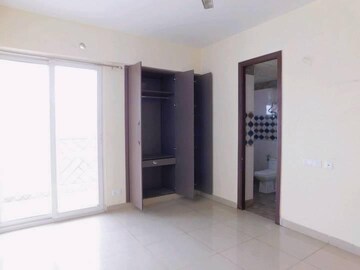 Master Bedroom in 4 BHK Apartment at Saya Gold Avenue, Vaibhav Khand – for Sale