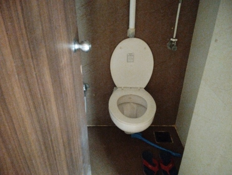 Bathroom, raunak-city-3 1 Bedroom 600 Sq.Ft. Apartment In Kalyan West Thane 7868758