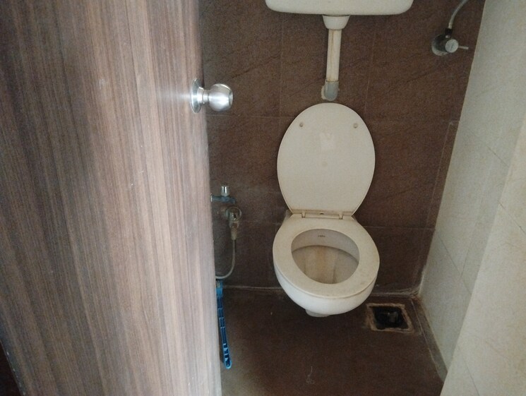 Bathroom, raunak-city-3 1 Bedroom 600 Sq.Ft. Apartment In Kalyan West Thane 7868766