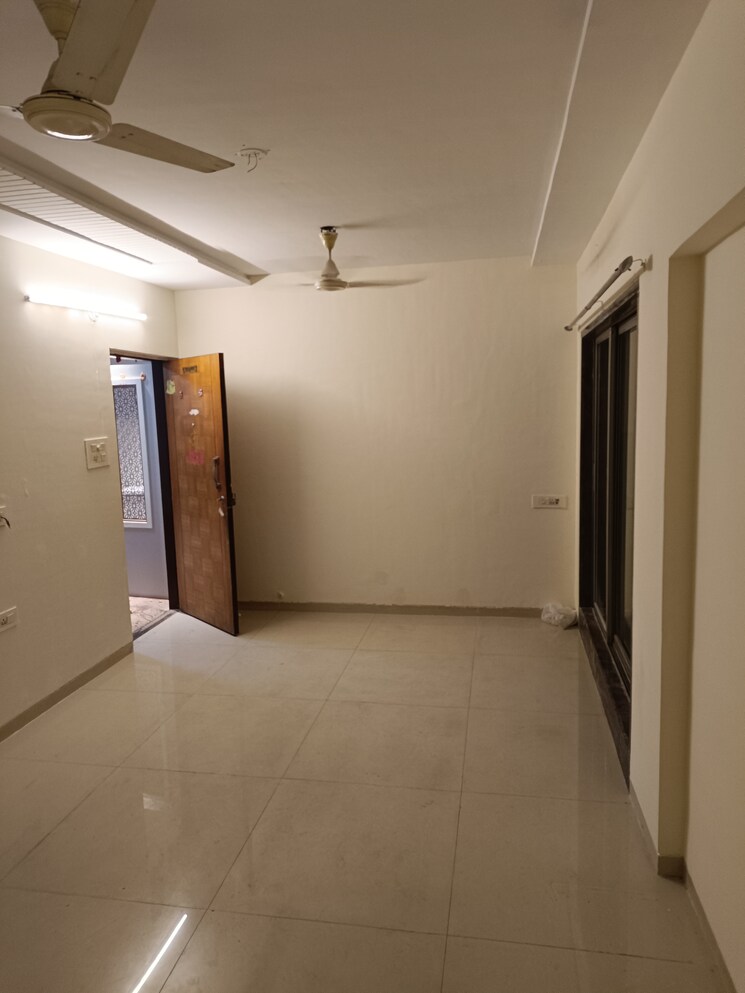 Room, rattan-icon 2.5 Bedroom 1200 Sq.Ft. Apartment In Seawoods Sector 50 Navi Mumbai 7868813
