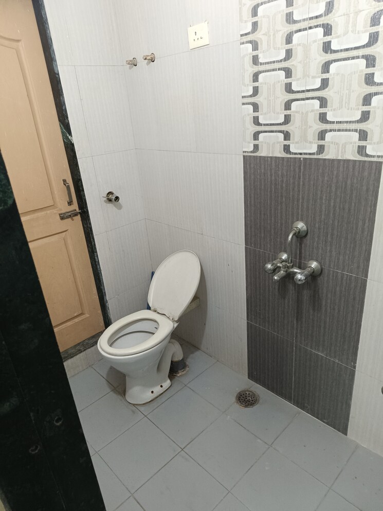 Bathroom, l-t-seawoods-residences-phase-1-part-b 3 Bedroom 1300 Sq.Ft. Apartment In Seawoods Navi Mumbai 7868826