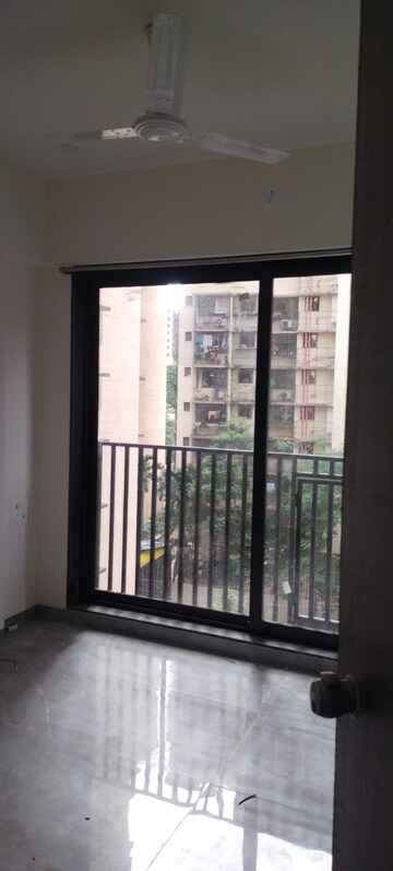 2 BHK Apartment For Rent in Shree Balaji Orchid, Ghatkopar East