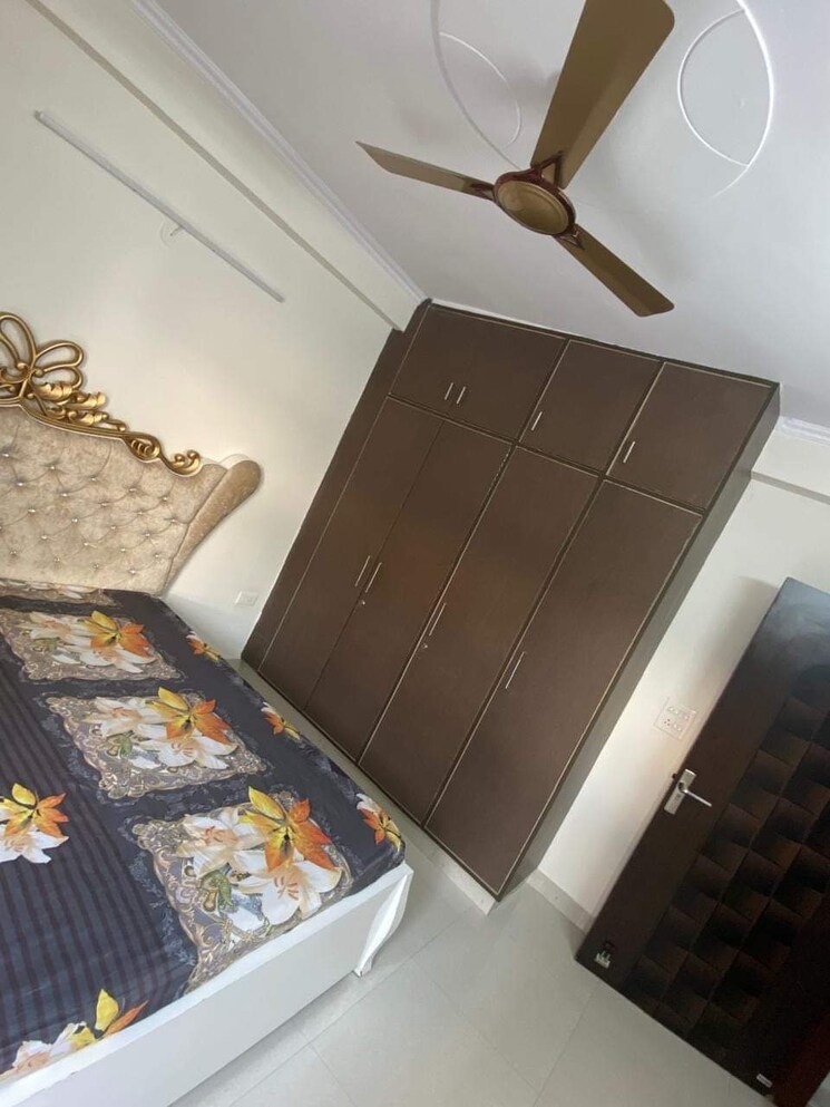 undefined, ip extension 3 Bedroom 1800 Sq.Ft. Apartment In Ip Extension Delhi 7868905