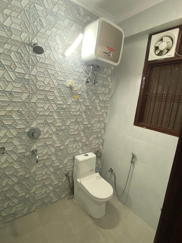 Bathroom, ip extension 3 Bedroom 1250 Sq.Ft. Apartment In Ip Extension Delhi 7868919