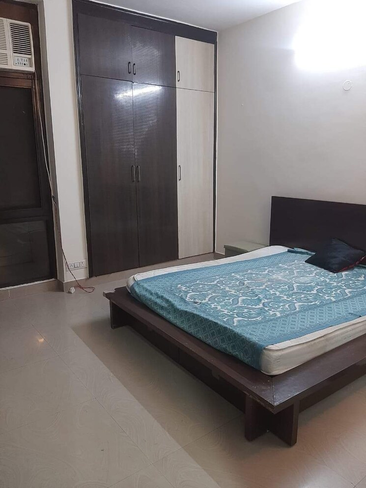 Bedroom, patparganj 4 Bedroom 1600 Sq.Ft. Apartment In Patparganj Delhi 7868996