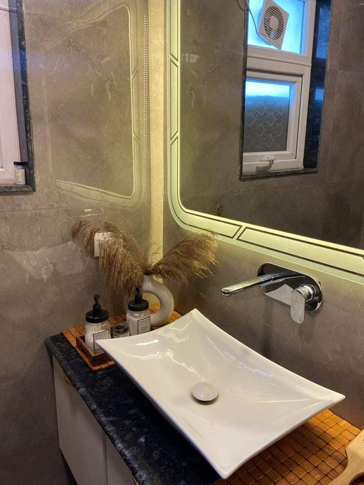 Bathroom, ip extension 3 Bedroom 1250 Sq.Ft. Apartment In Ip Extension Delhi 7869012