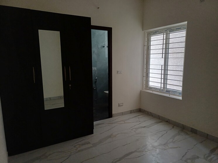 Room, arumbakkam 3 Bedroom 1700 Sq.Ft. Independent House In Arumbakkam Chennai 7869161