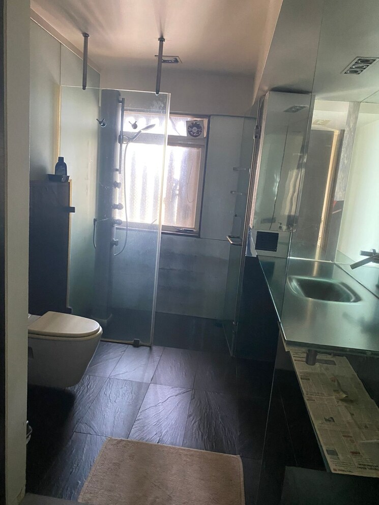 Attached Bathroom, samudragupta-chs 5 Bedroom 7000 Sq.Ft. Apartment In Juhu Mumbai 7869163
