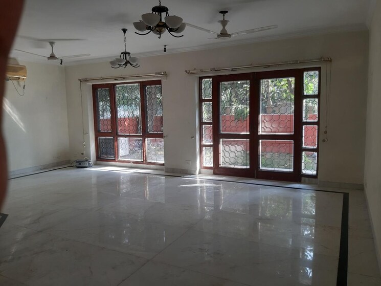 Living Room, vipul-tatvam-villas 4 Bedroom 4750 Sq.Ft. Villa In Sector 48 Gurgaon 7869194