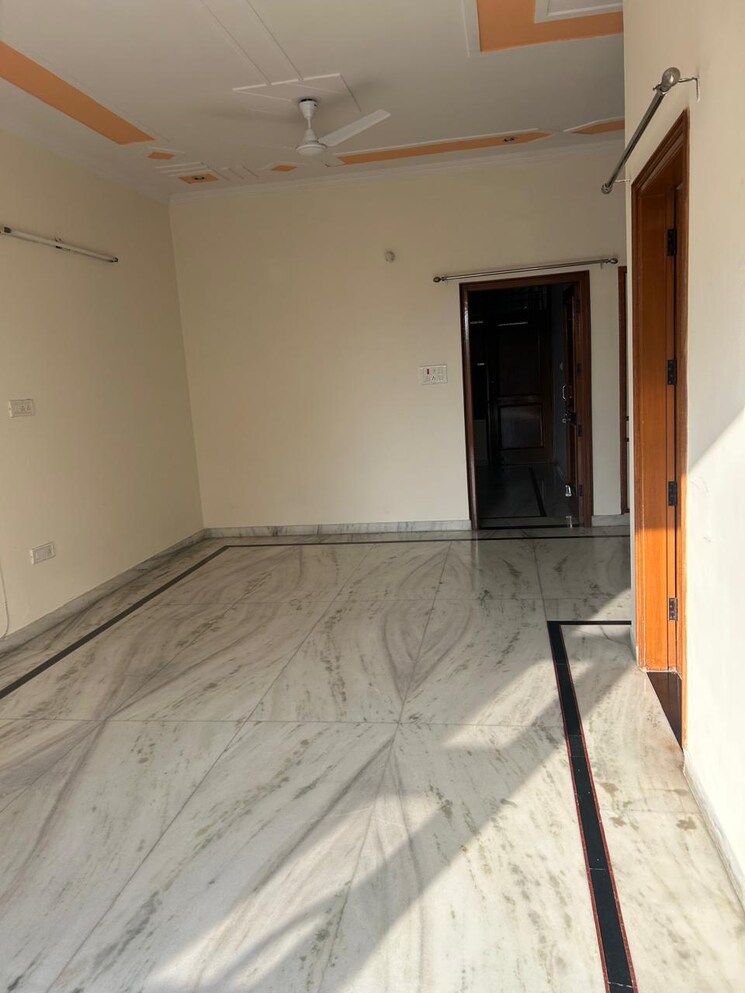 Room, kharar 6+ Bedroom 900 Sq.Ft. Villa In Kharar Mohali 7869285