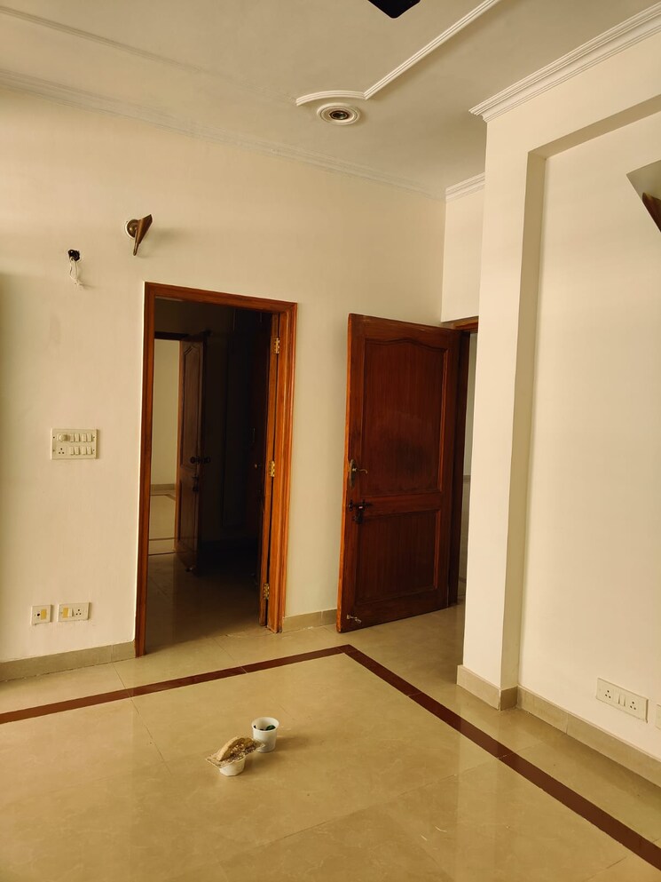 Room, sector 57 2 Bedroom 1200 Sq.Ft. Builder Floor In Sector 57 Gurgaon 7869325