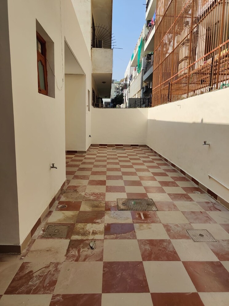 Kitchen, sector 57 2 Bedroom 1200 Sq.Ft. Builder Floor In Sector 57 Gurgaon 7869325