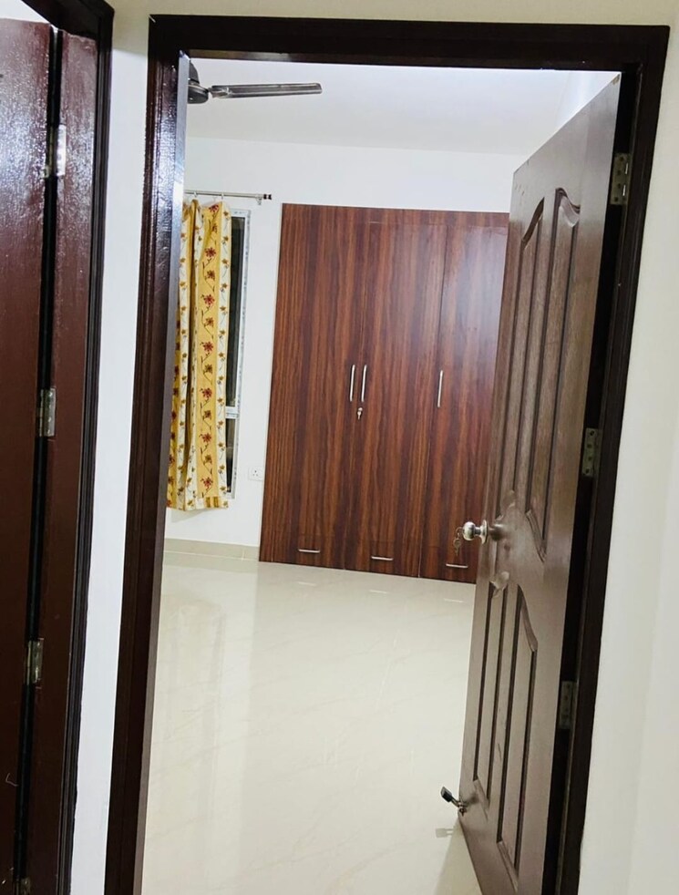 Room, chinhat 3 Bedroom 1700 Sq.Ft. Apartment In Chinhat Lucknow 7869556