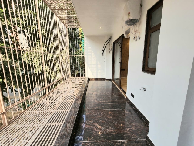 3 BHK + Servant Room Builder Floor For Sale in Sector 89