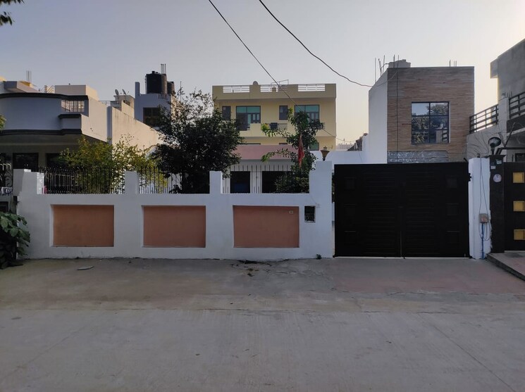 Exterior View, sector 10 2 Bedroom 276 Sq.Yd. Independent House In Sector 10 Gurgaon 7869794
