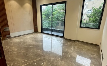 Plot For Sale in Hauz Khas