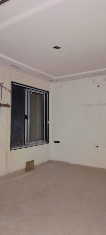 Room in 4 BHK Builder Floor at Palam Vihar Residents Association, Palam Vihar – for Sale