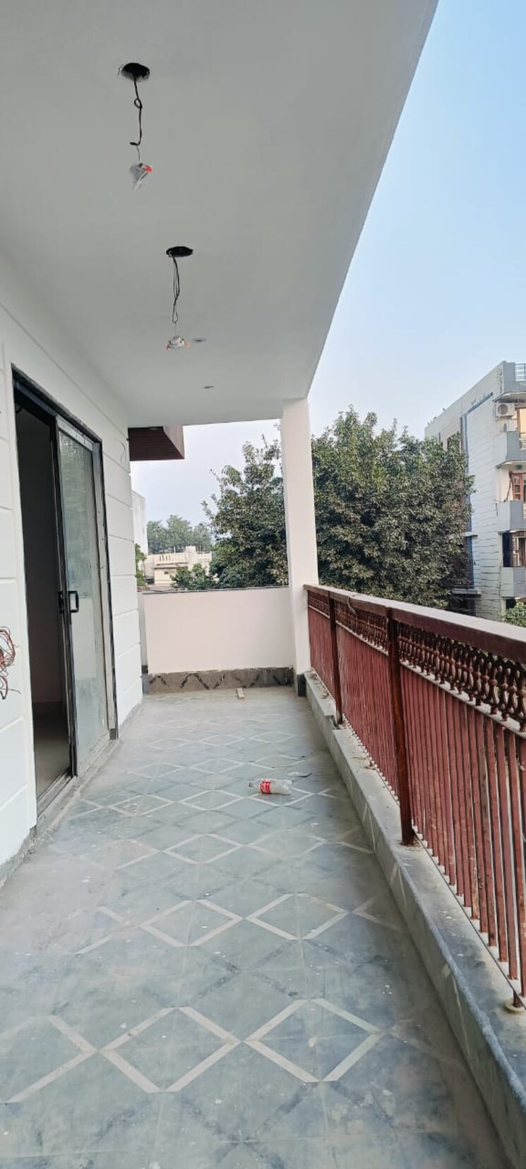 Balcony, palam-vihar-residents-association 4 Bedroom 360 Sq.Yd. Builder Floor In Palam Vihar Gurgaon 7869857
