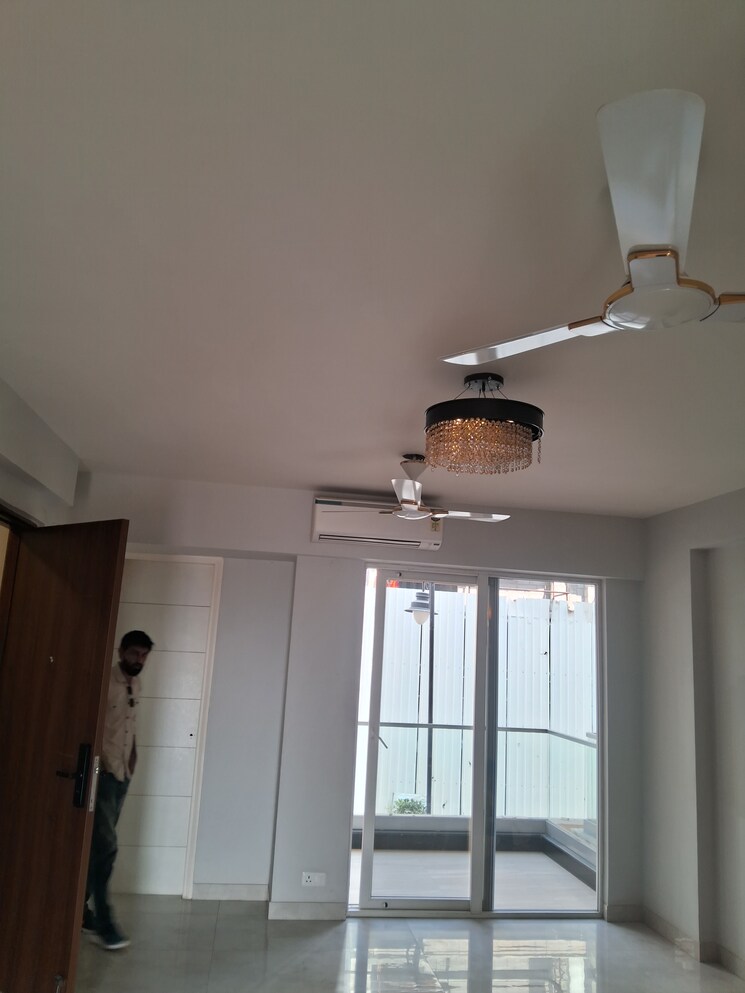 Room, signature-global-city 3 Bedroom 1250 Sq.Ft. Apartment In Sector 37d Gurgaon 7869987