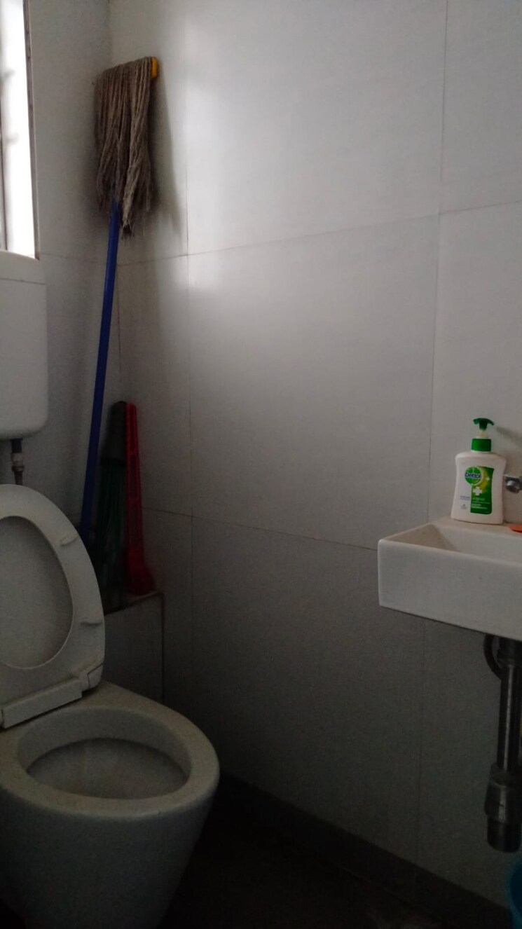 Bathroom, kailash-business-park Commercial Office Space 364 Sq.Ft. In Vikhroli West Mumbai 7870044